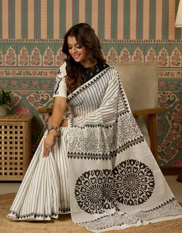 Linen_Printed_Saree_with_Black_Stripe_Design_&_Ethnic_Motif_Pallu
