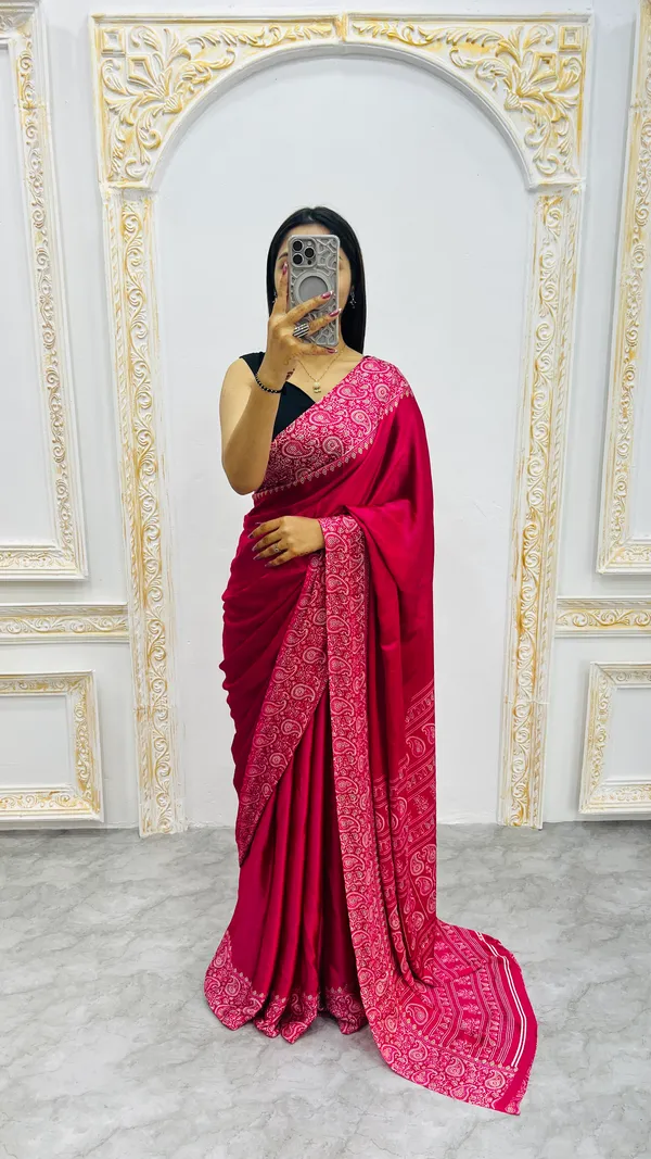 Ajrakh_Printed_Modal_Silk_Plain_Saree_With_Ajrakh_Blouse