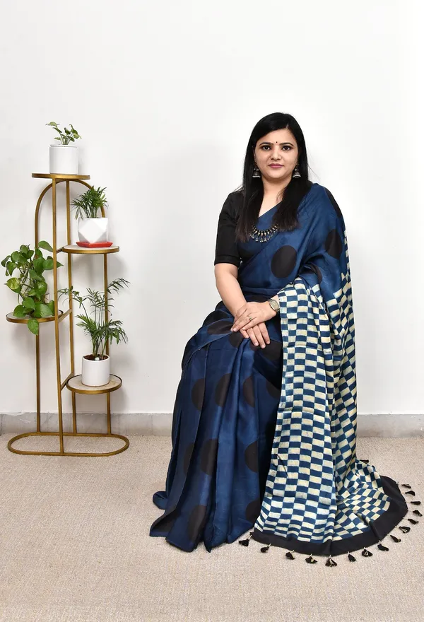 Navy_Blue_Checkered_Modal_Silk_Saree_for_Women
