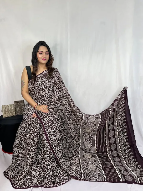 Elegant_Ajrakh_Modal_Silk_Saree_with_Designer_Pallu