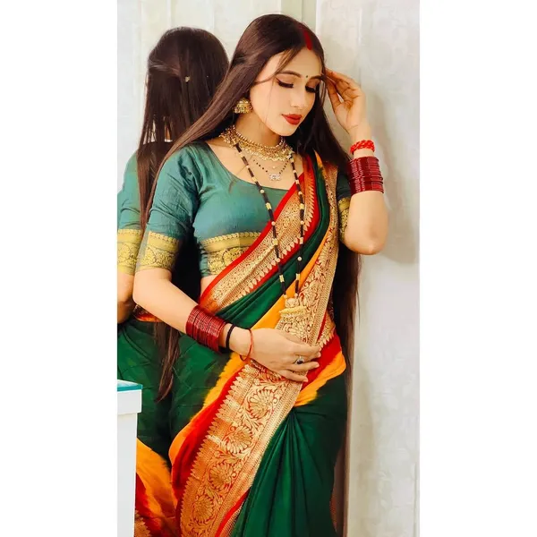 Luxury_Cotton_Silk_Saree_with_Traditional_Zari_Work_|_Premium_Ethnic_Saree_for_Women