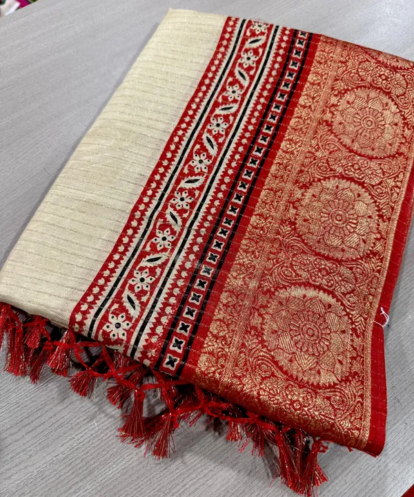 Traditional_Handloom_Cotton_Silk_Saree_with_Red_Ajrakh_Border_|_Festive_&_Wedding_Wear_Saree