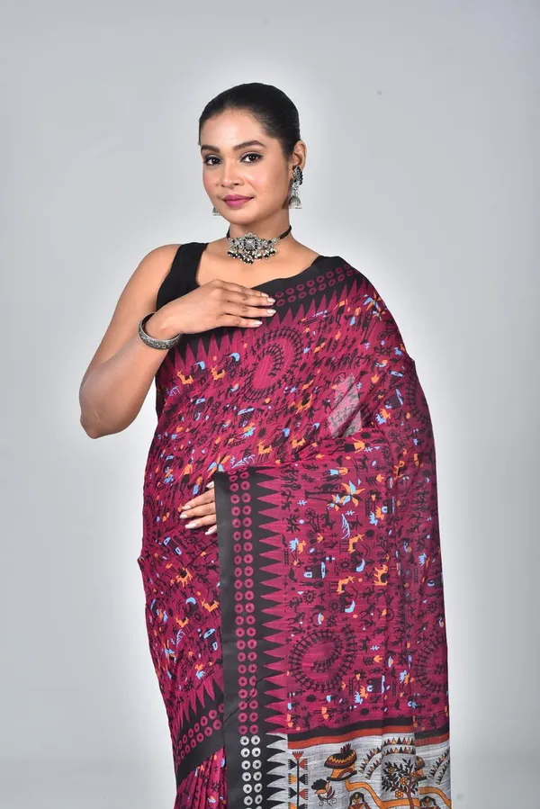 Elegant_Magenta_Linen_Printed_Saree_with_Ethnic_Tribal_Pallu