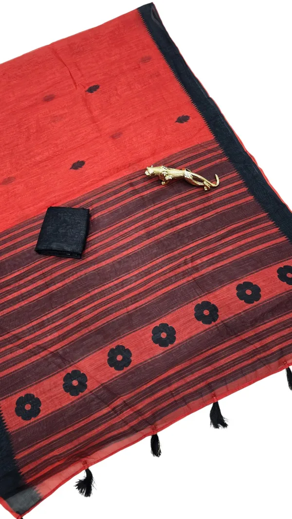 Classic_Red_Linen_Saree_with_Black_Contrast_Border_|_Premium_Soft_Linen_Saree_for_Festive_&_Party_Wear