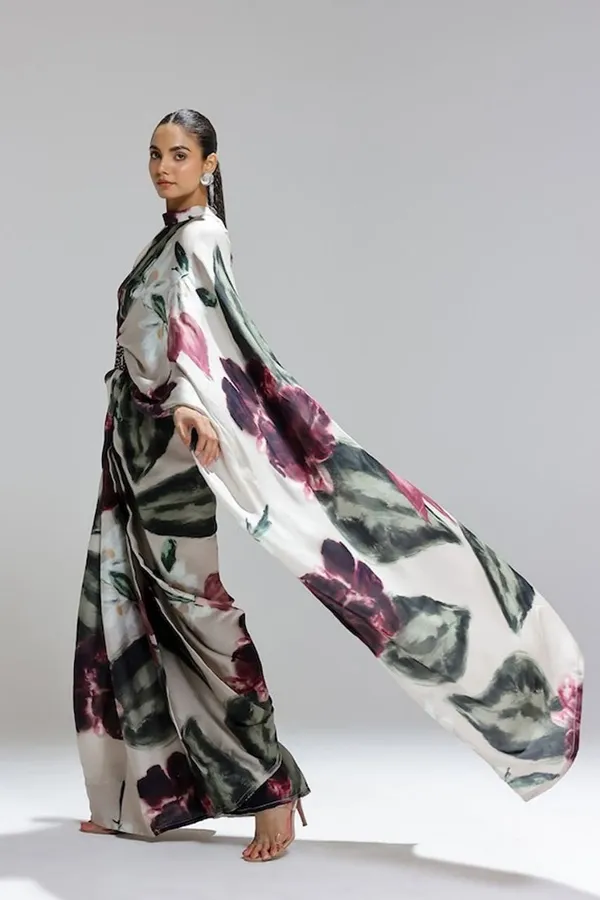 Ivory_White_Floral_Print_Premium_Saree_�_Luxury_Designer_Party_Wear