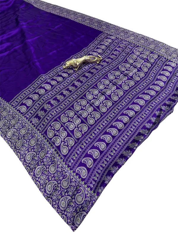 Ajrakh_Printed_Modal_Silk_Plain_Saree_With_Ajrakh_Blouse