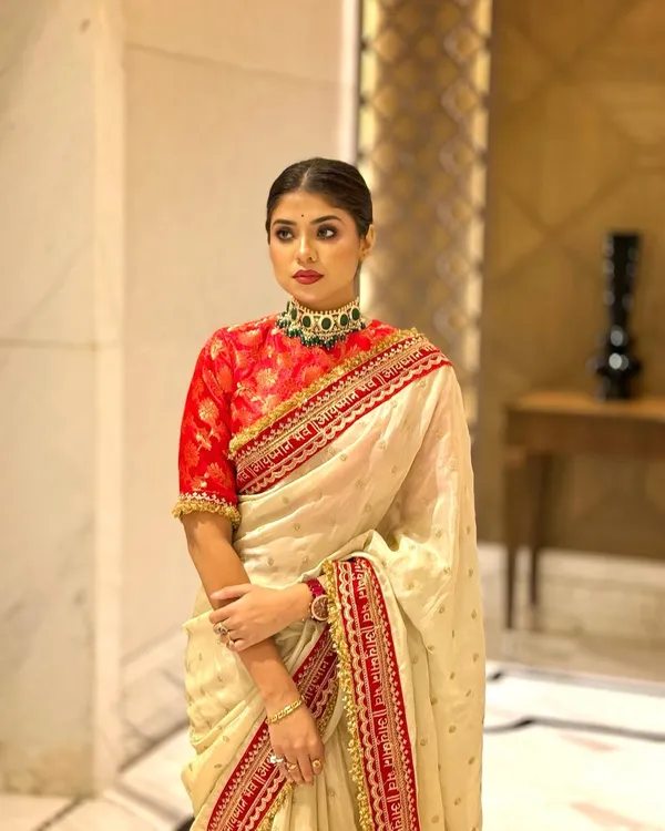 Premium_Ajrakh_Model_Silk_Saree_For_Women_New_Ajrakh_Saree
Women