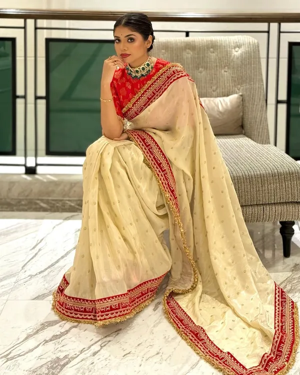 Premium_Ajrakh_Model_Silk_Saree_For_Women_New_Ajrakh_Saree
Women