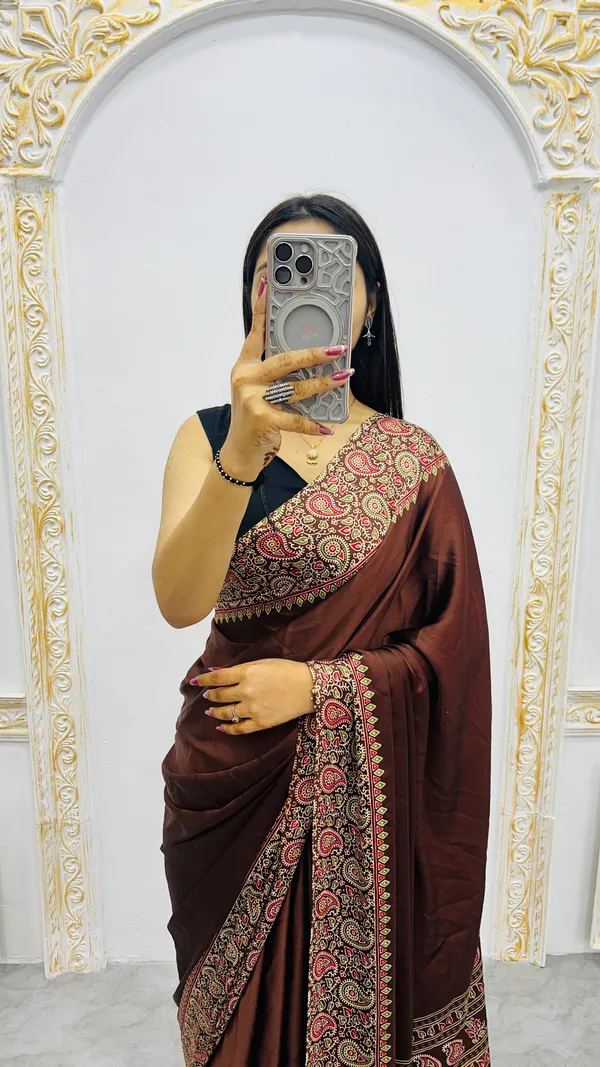 Ajrakh_Printed_Modal_Silk_Plain_Saree_With_Ajrakh_Blouse