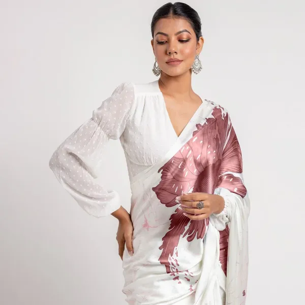 Cream_&_Rose_Floral_Printed_Elegant_Saree_�_Soft_Premium_Fabric