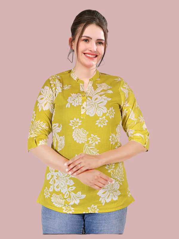Yellow_Flora_Print_Short_Top_100%_Cotton_60*60_For_Women