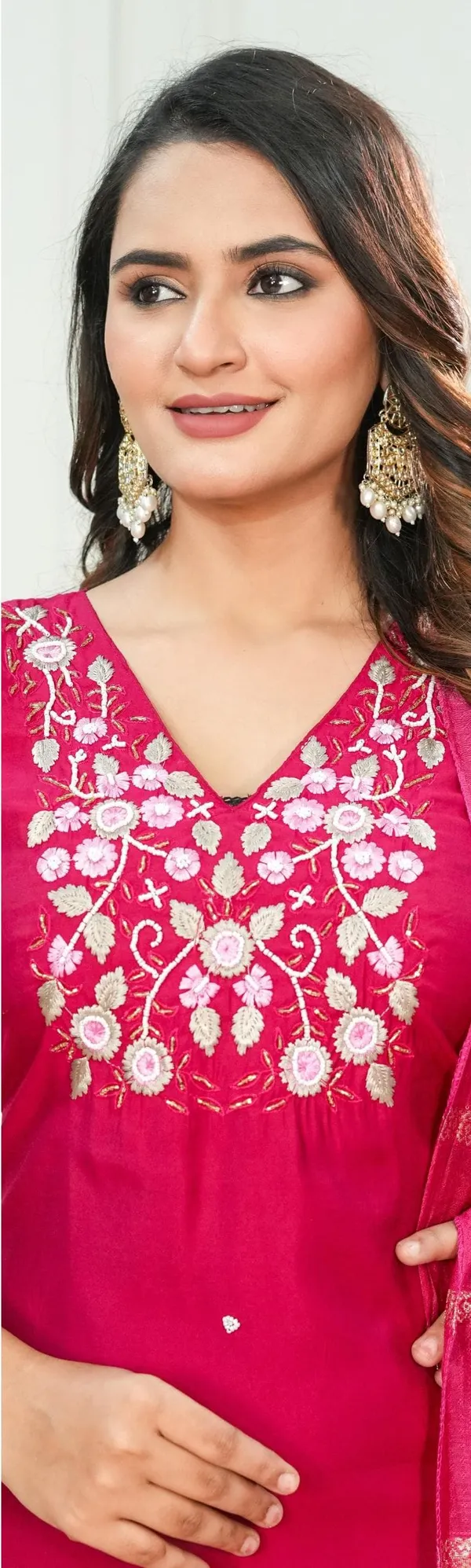 Lovely_Pink_Beautiful_Kurta_Set_With_Pant_And_Dupatta_For_Women
