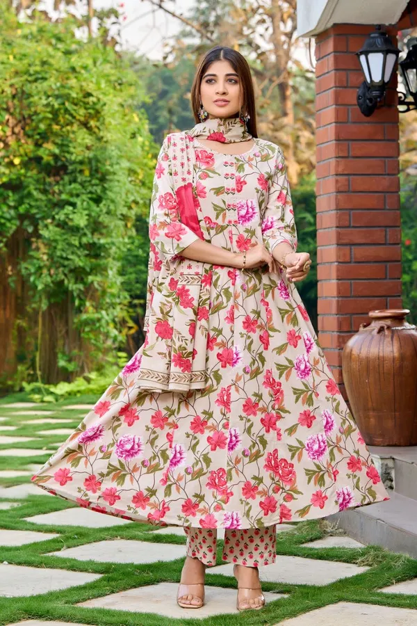 Cream_Rich_Flower_Print_Anarkali_Kurta_Set_With_Dupatta_For_Women