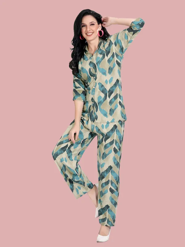 Beige_&_Blue_Print_Heavy_Reyon_Print_Co-Ord_Set_For_Women