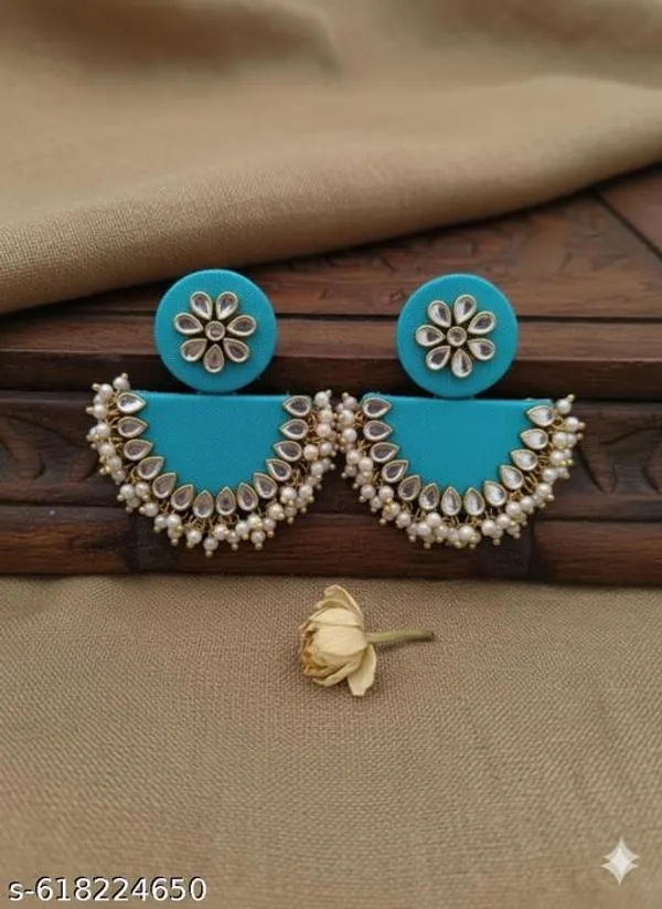Turquoise_Emerald_Bloom_Half-Moon_Kundan_Earrings_For_Women