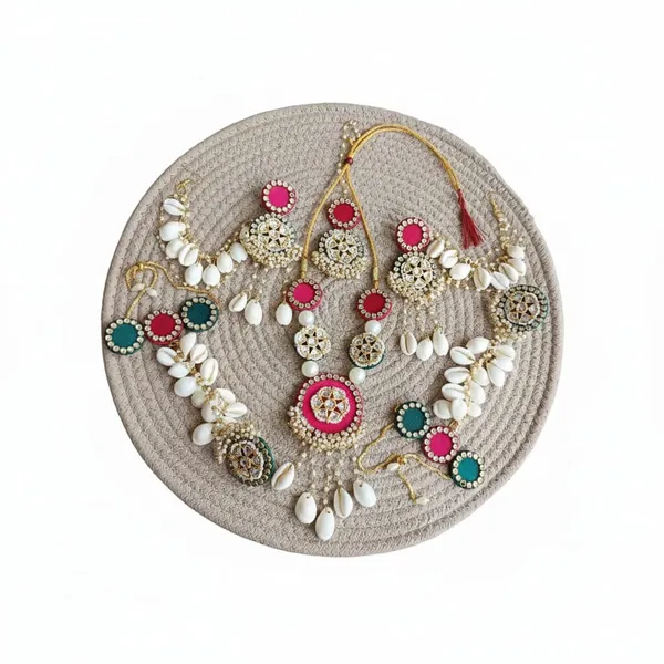 Red_&_Green_Bridal_Ivory_Kundan_Jewellery_Set_For_Women