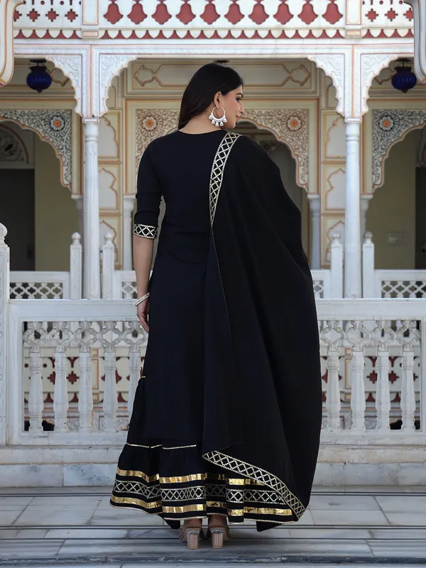 Black_Embroidered_Regular_Sequinned_Kurta_With_Skirt_&_With_Dupatta_For_Women