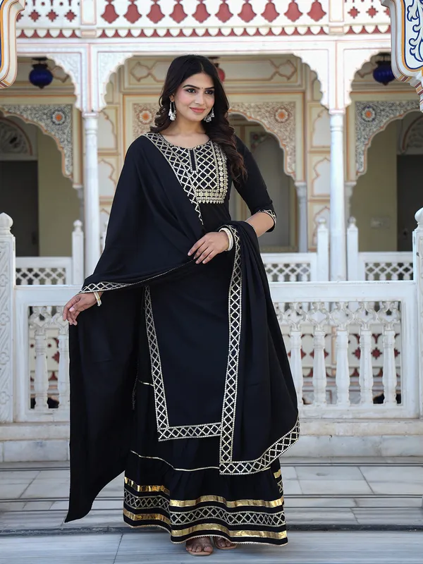 Black_Embroidered_Regular_Sequinned_Kurta_With_Skirt_&_With_Dupatta_For_Women