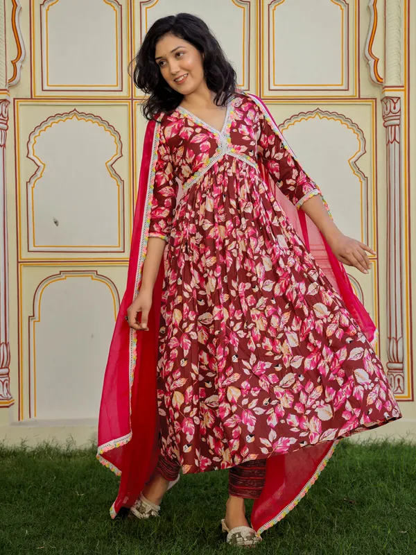 Pink_Floral_Printed_Empire_Kantha_Work_Pure_Cotton_Kurta_With_Trousers_&_Dupatta_For_Women