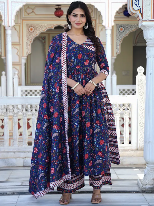 Navy_Blue_Floral_Printed_Regular_Phulkari_Pure_Cotton_Kurta_With_Palazzos_&_With_Dupatta_For_Women
