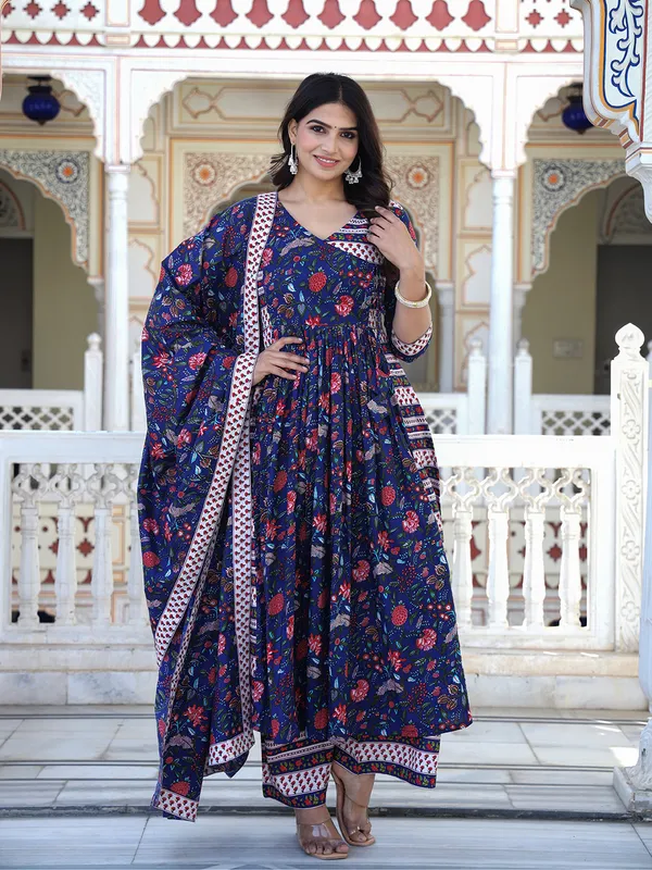 Navy_Blue_Floral_Printed_Regular_Phulkari_Pure_Cotton_Kurta_With_Palazzos_&_With_Dupatta_For_Women