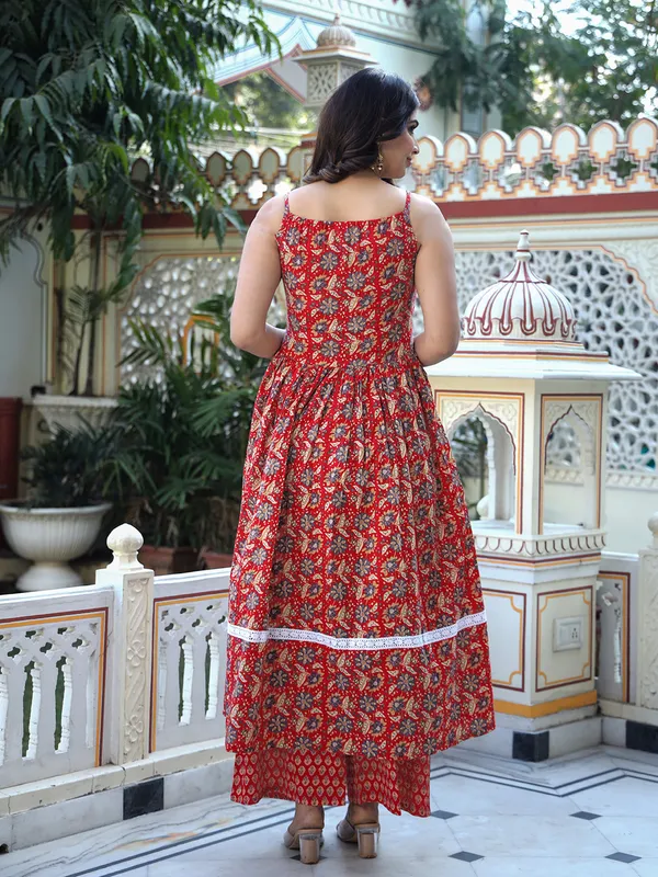 Red_Floral_Printed_Regular_Phulkari_Pure_Cotton_Kurta_With_Palazzos_&_With_Dupatta_For_Women
