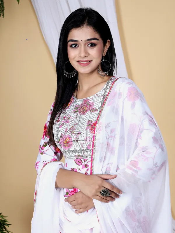 Pink_Floral_Embroidered_Regular_Sequinned_Pure_Cotton_Kurti_With_Sharara_&_With_Dupatta_For_Women