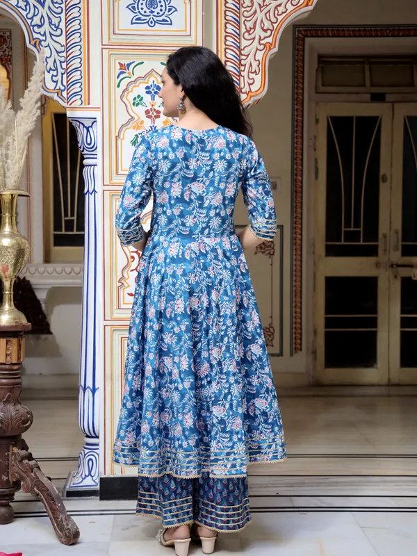 Blue_Floral_Printed_Regular_Kantha_Work_Pure_Cotton_Kurta_With_Trousers_&_Dupatta_For_Women