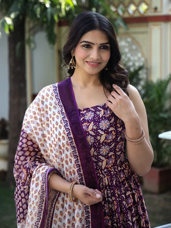 Purple_Floral_Printed_Regular_Phulkari_Pure_Cotton_Kurta_With_Palazzos_&_With_Dupatta_For_Women