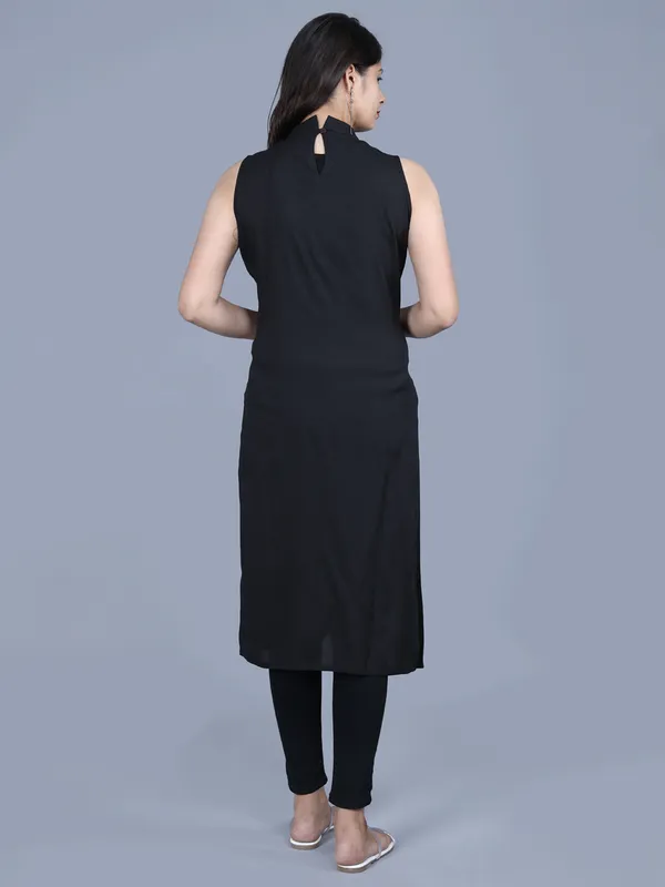 Black_Solid_Sleeveless_Kurta_with_Pant_Set