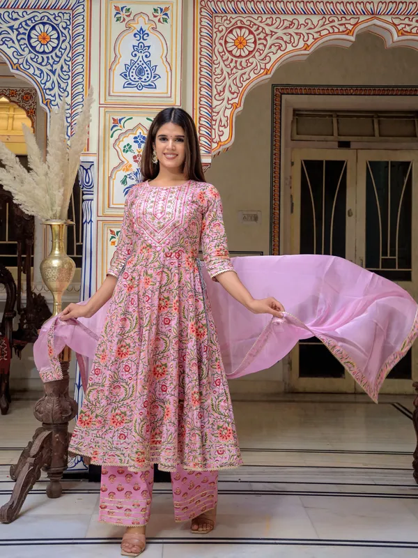 Pink_Floral_Printed_Pure_Cotton_Kurta_With_Palazzos_&_Dupatta_For_Women