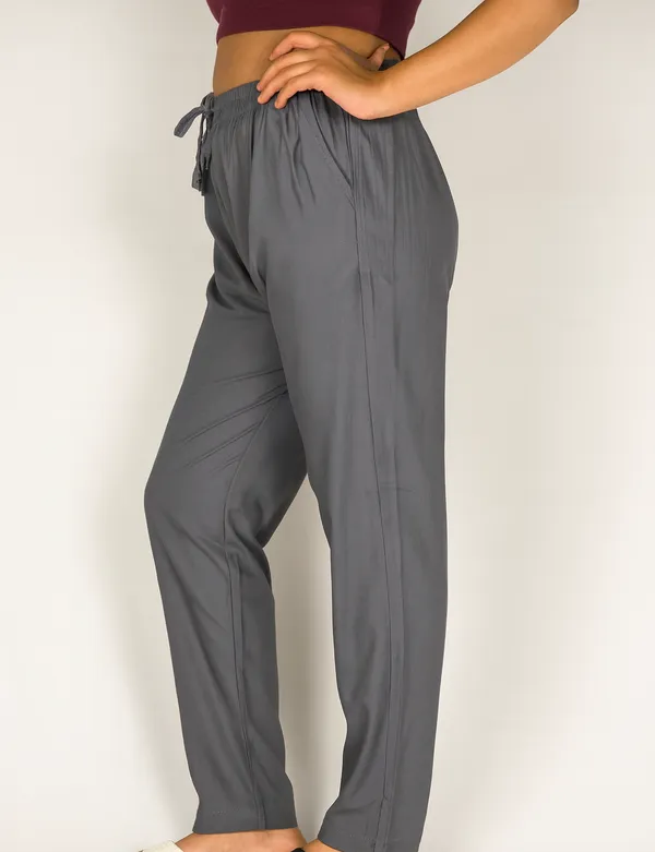 Regular_Fit_Pants_Women_Everyday_Comfort_Bottoms