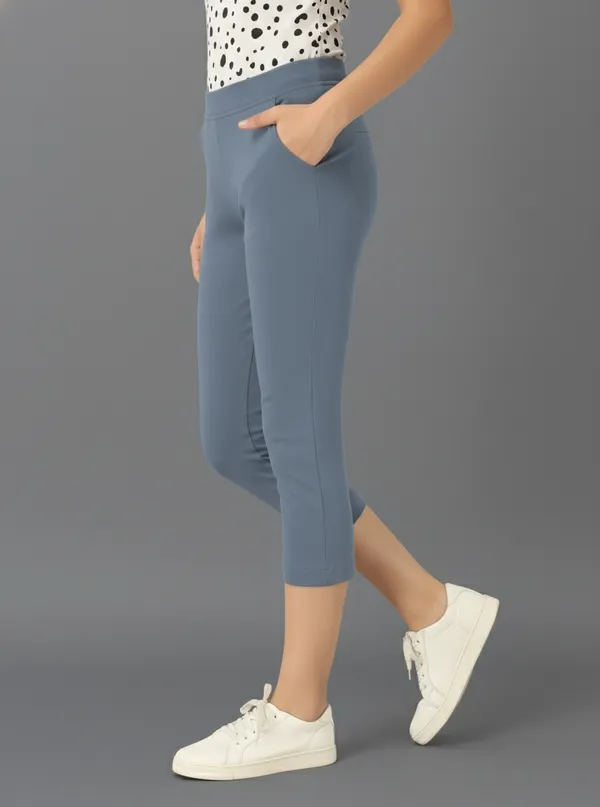 Capri_Pant_Women_Stretchable_Mid-Calf_Bottoms