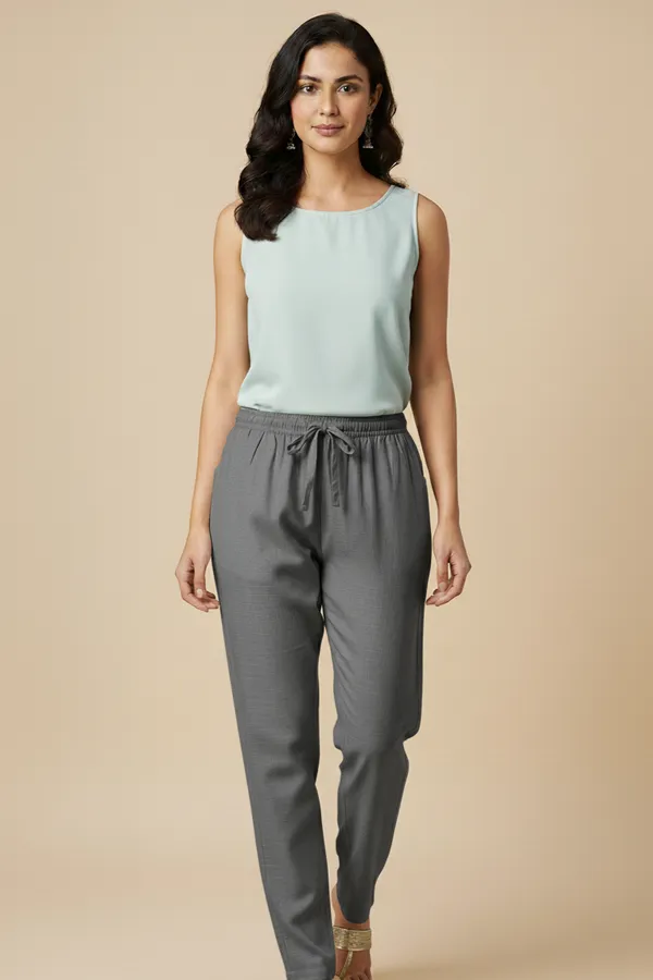 Linen_Straight_Fit_Pants_With_Side_&_Back_Pockets_And_Drawstrings