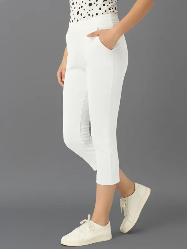 Women_Capri_Pants_Stylish_Comfort_Fit