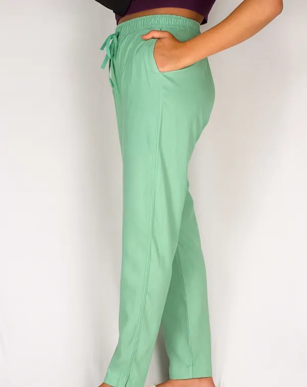 Regular_Fit_Pants_Women_Everyday_Comfort_Bottoms