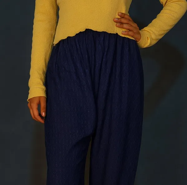 Makai_Pants_Women_14_Gm_Embroidered_Elastic_Pants_|_Chikankari_Pants