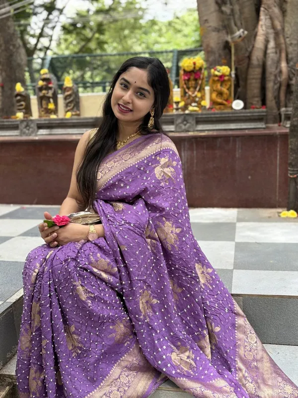 Amethyst_Allure_Dola_Silk_Premium_Saree_