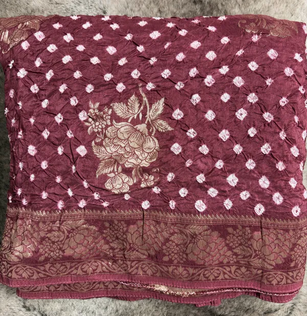 Rajhans_Gulnaar_Pure_Handwoven_Dola_Silk_Bandhini_Saree