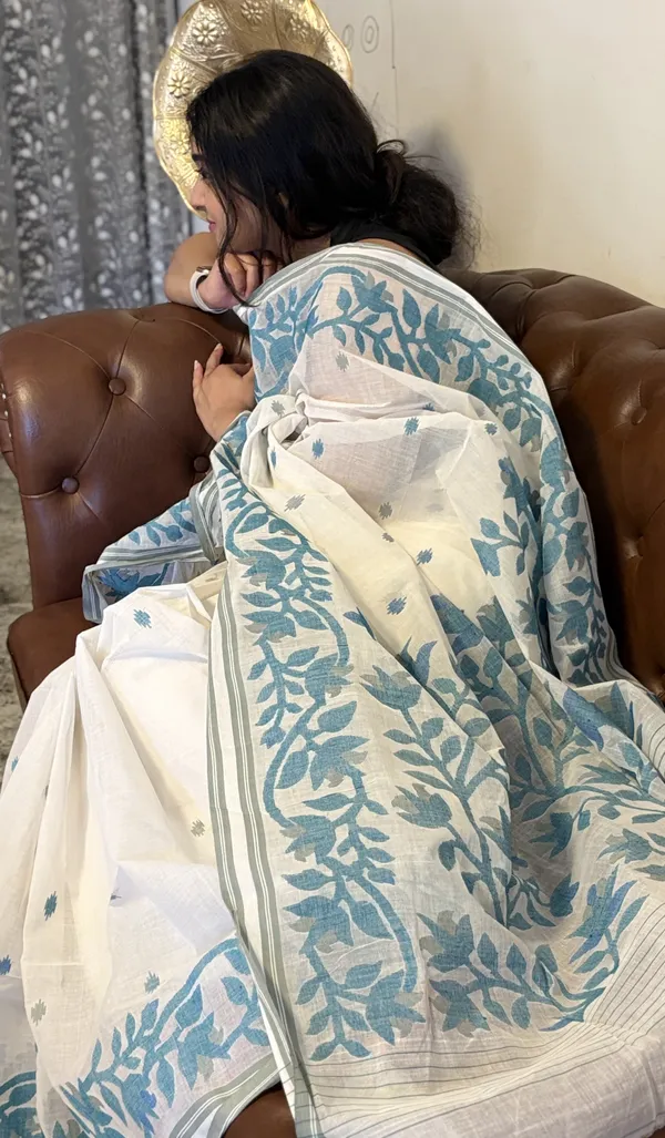 White_Ethereal_Bloom_Handwoven_Jamdani__Cotton_Saree_For_Women