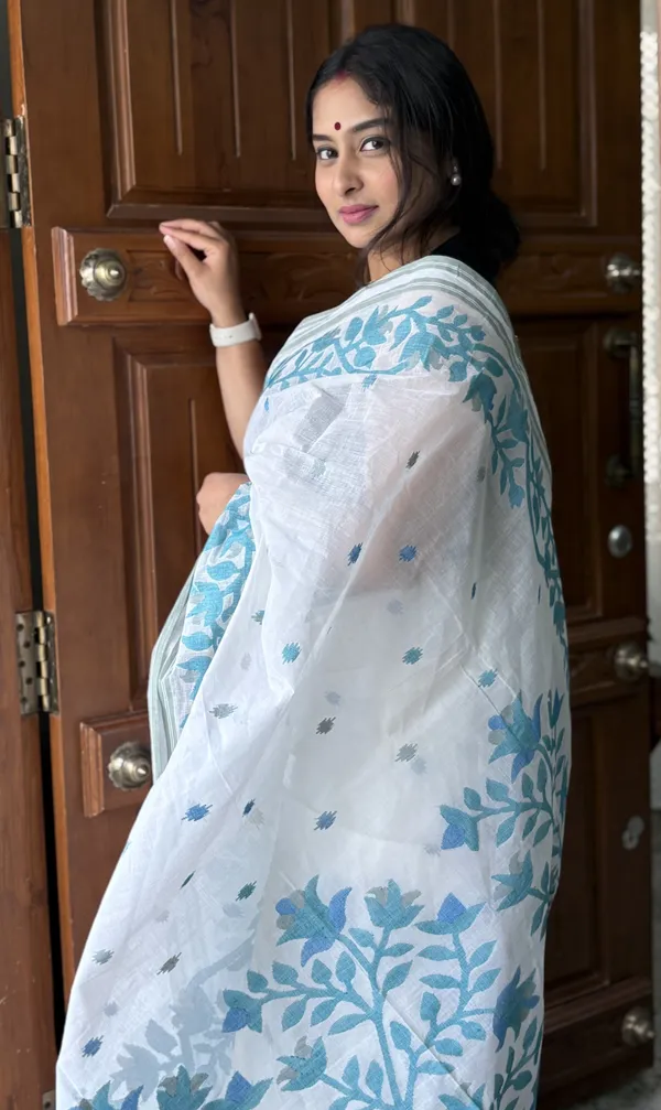 White_Ethereal_Bloom_Handwoven_Jamdani__Cotton_Saree_For_Women