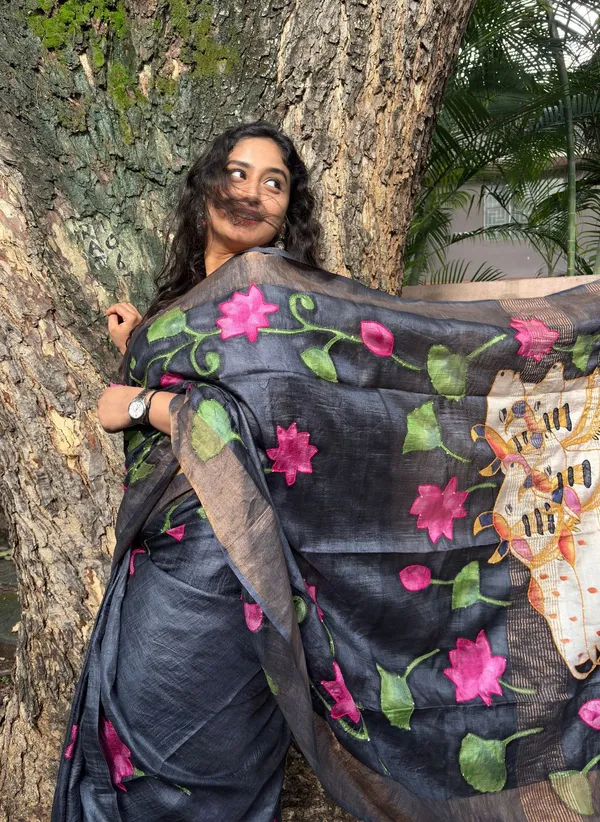 Kala_Kamal_Deep_Black_Tussar_silk_Pichwai_Hanpainted_along_with_Kantha_Work