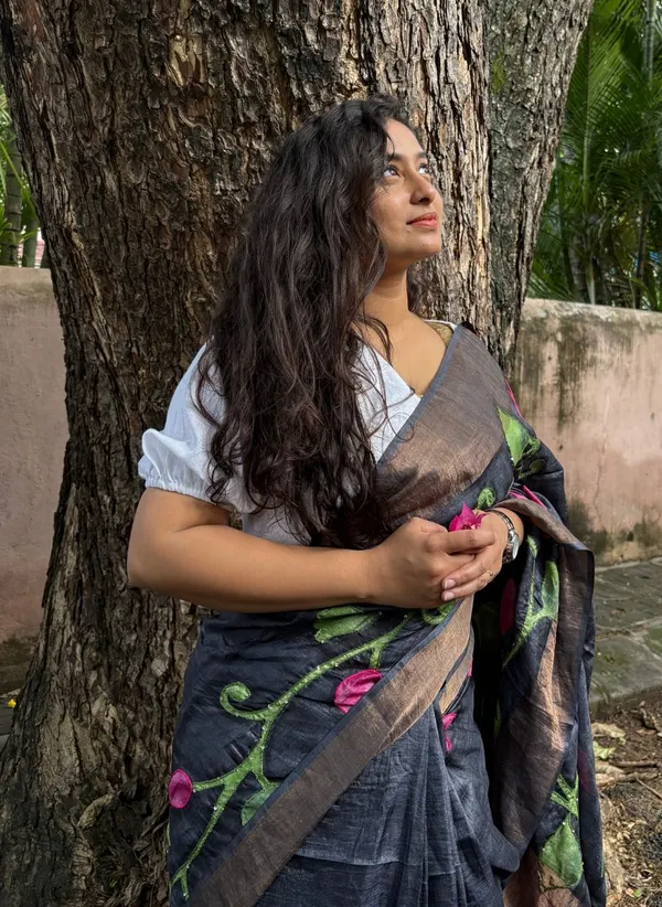 Kala_Kamal_Deep_Black_Tussar_silk_Pichwai_Hanpainted_along_with_Kantha_Work