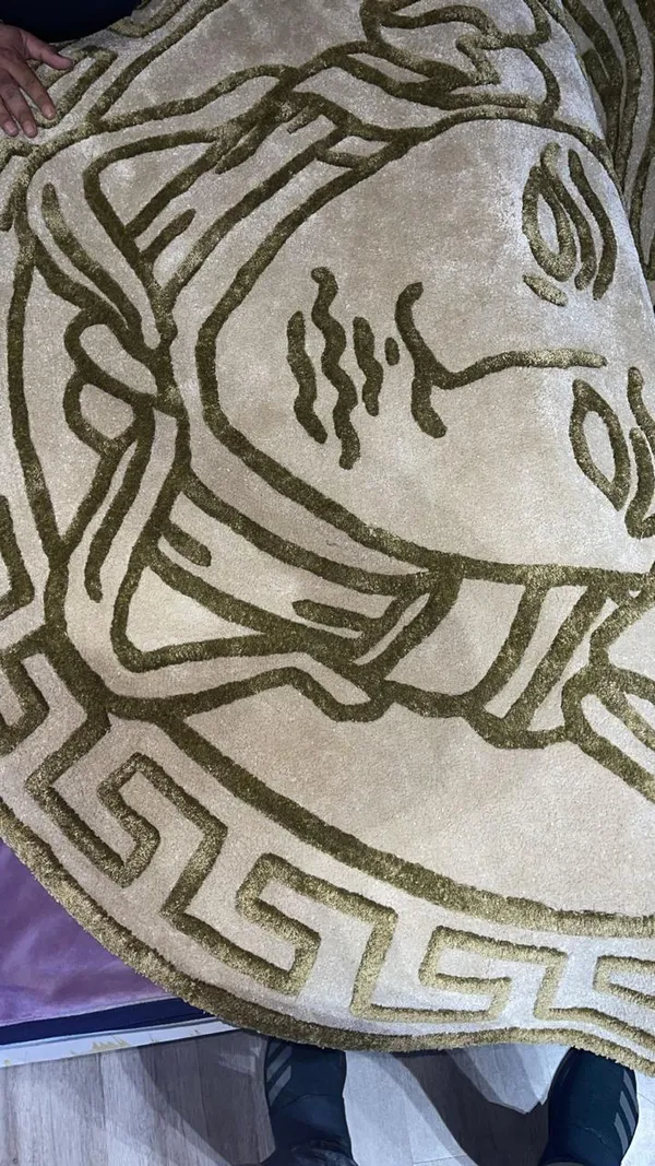Beige_And_Brown_Premium_Textu_Luxury_Medusa_Round_Hand_Tufted_Rug_For_Home_Decor