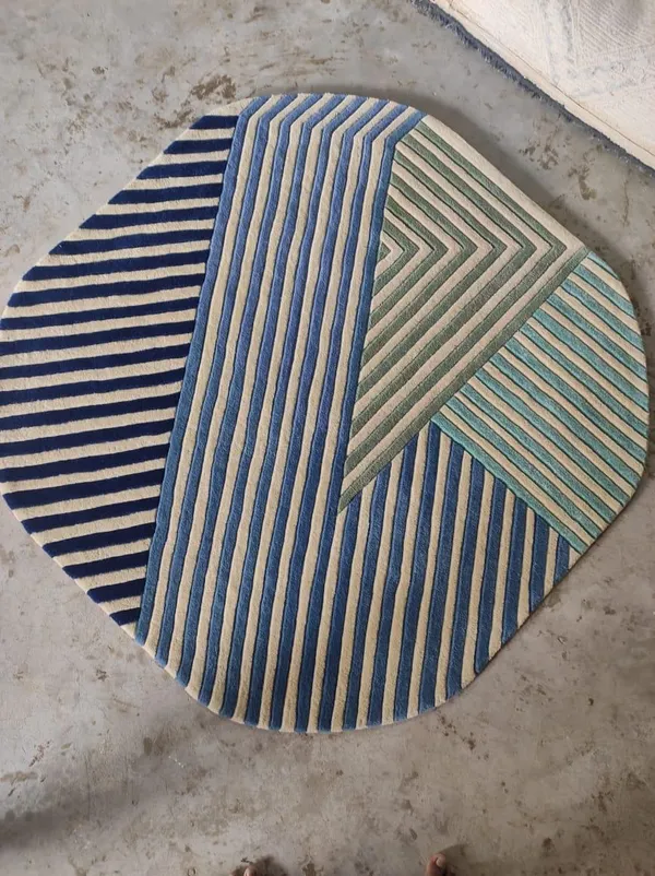 Blue_And_Cream_Premium_Textu_Modern_Geometric_Wool_Rug_For_Home_Decor