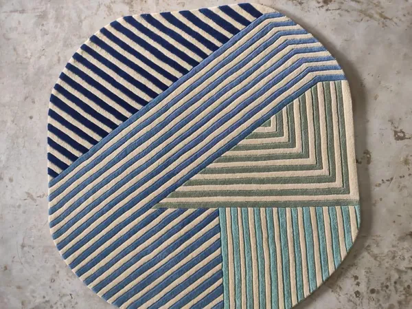 Blue_And_Cream_Premium_Textu_Modern_Geometric_Wool_Rug_For_Home_Decor