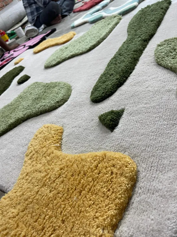 Cream_Modern_Organic_Hi_Low_Hand_Tufted_Rug_For_Home_Decor