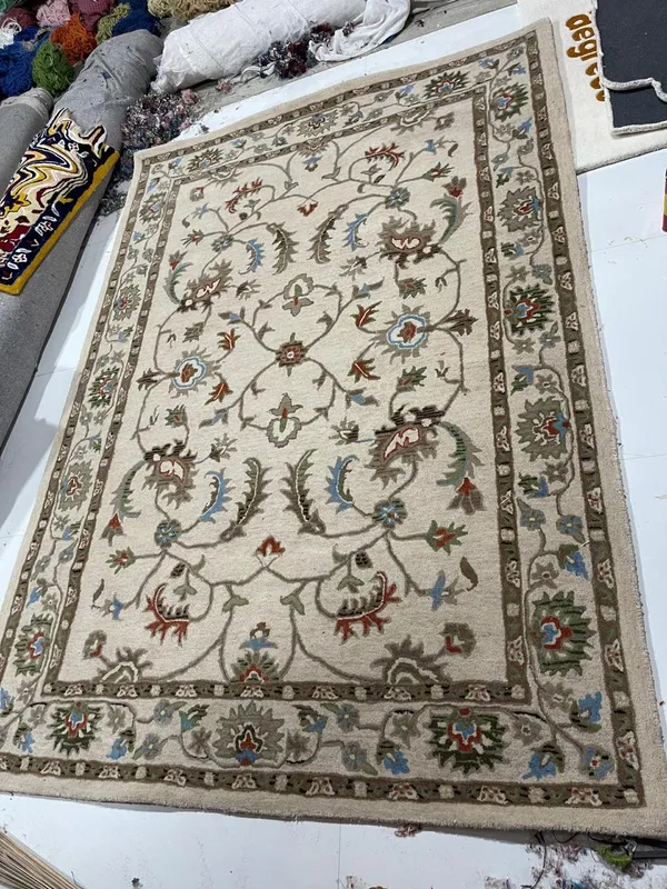 Beige_And_Brown_Premium_Textu_Area_Rug_Persian_For_Home_Decor