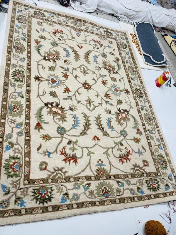 Beige_And_Brown_Premium_Textu_Area_Rug_Persian_For_Home_Decor