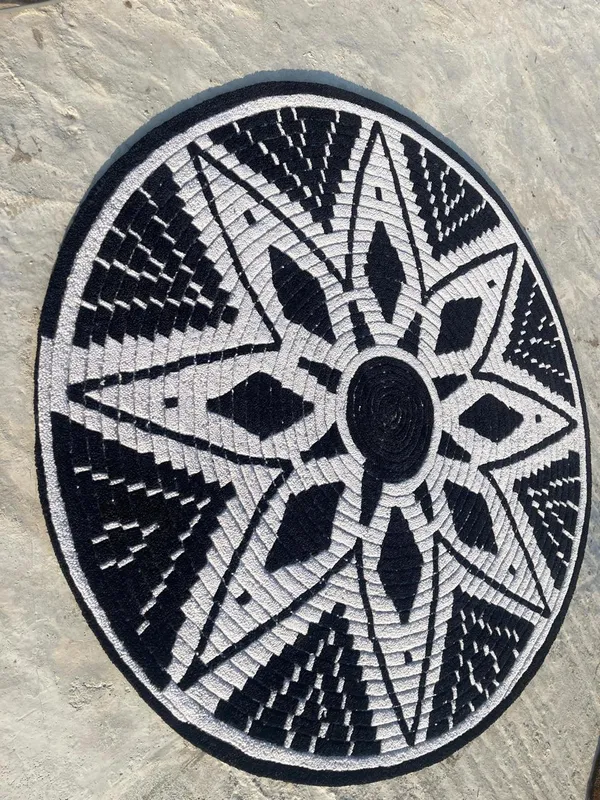 Black_And_White_Premium_Textu_Colourful_Rugs_For_Home_Decor